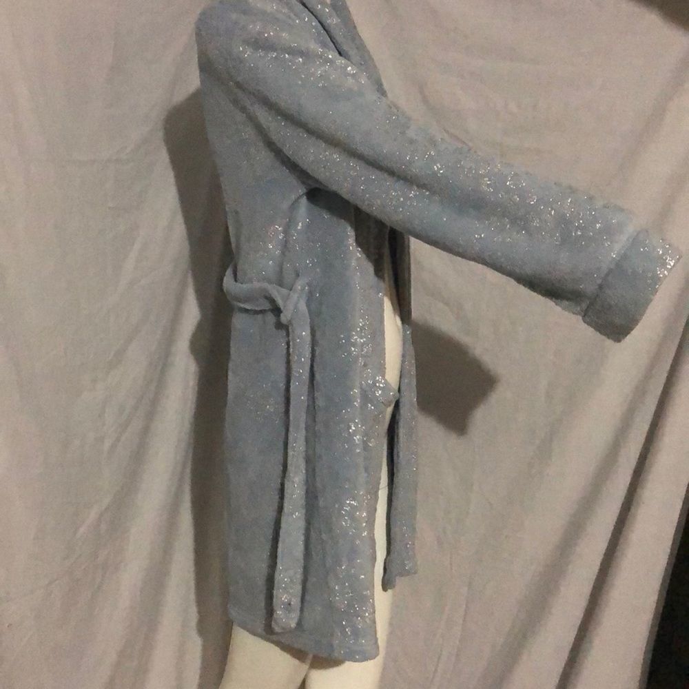 Justice Bathrobe - Picture 3 of 7